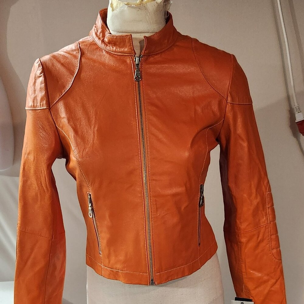Wilsons Genuine Leather Maxima Orange Motorcycle Jacket Women’s Size Small
